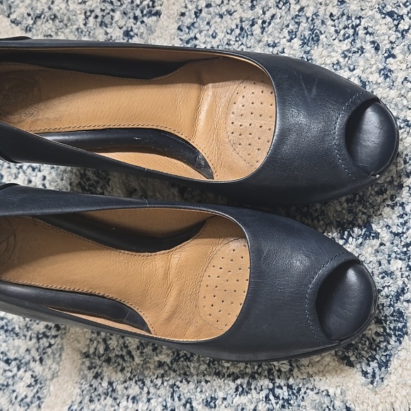 Nurture peeps toe pumps - Picture 2 of 7